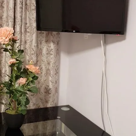 Luxury Double Bed Apartment-studio In 