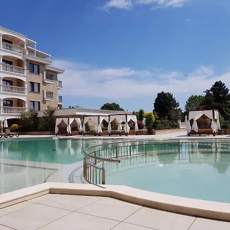 Luxury Double Bed Apartment-studio In 