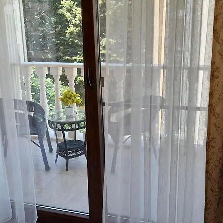 Luxury Double Bed Apartment-studio In 