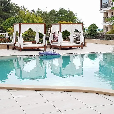 Luxury Double Bed Apartment-studio In 